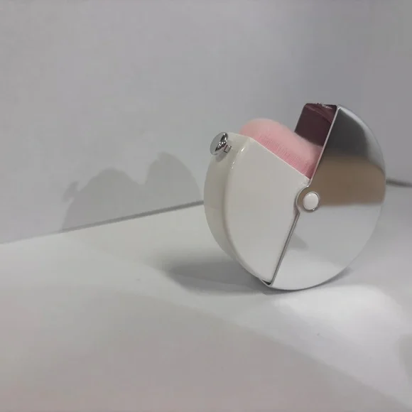 Glossier STRETCH face brush NWT - Picture 5 of 9